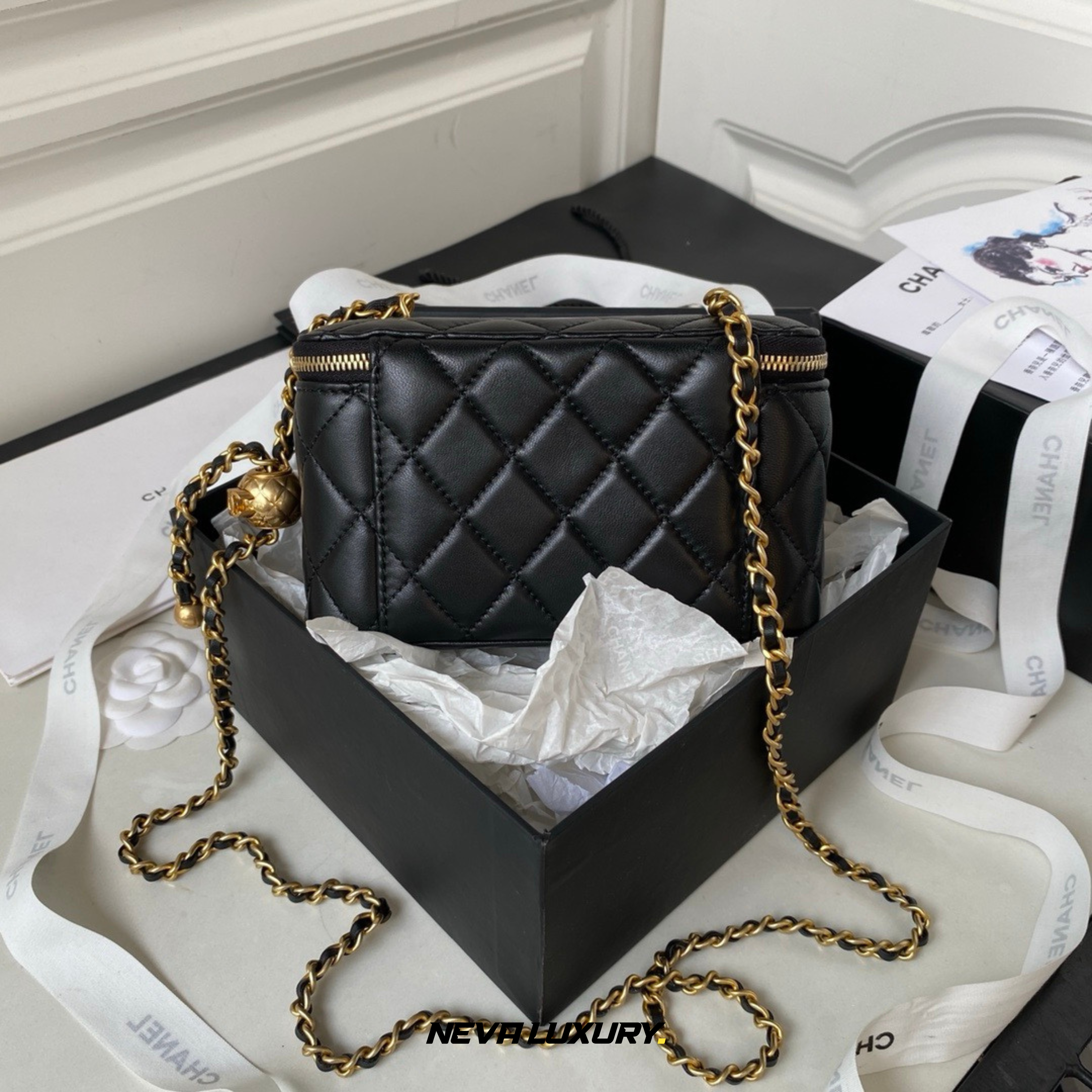 VANITY SMALL BLACK LAMBSKIN