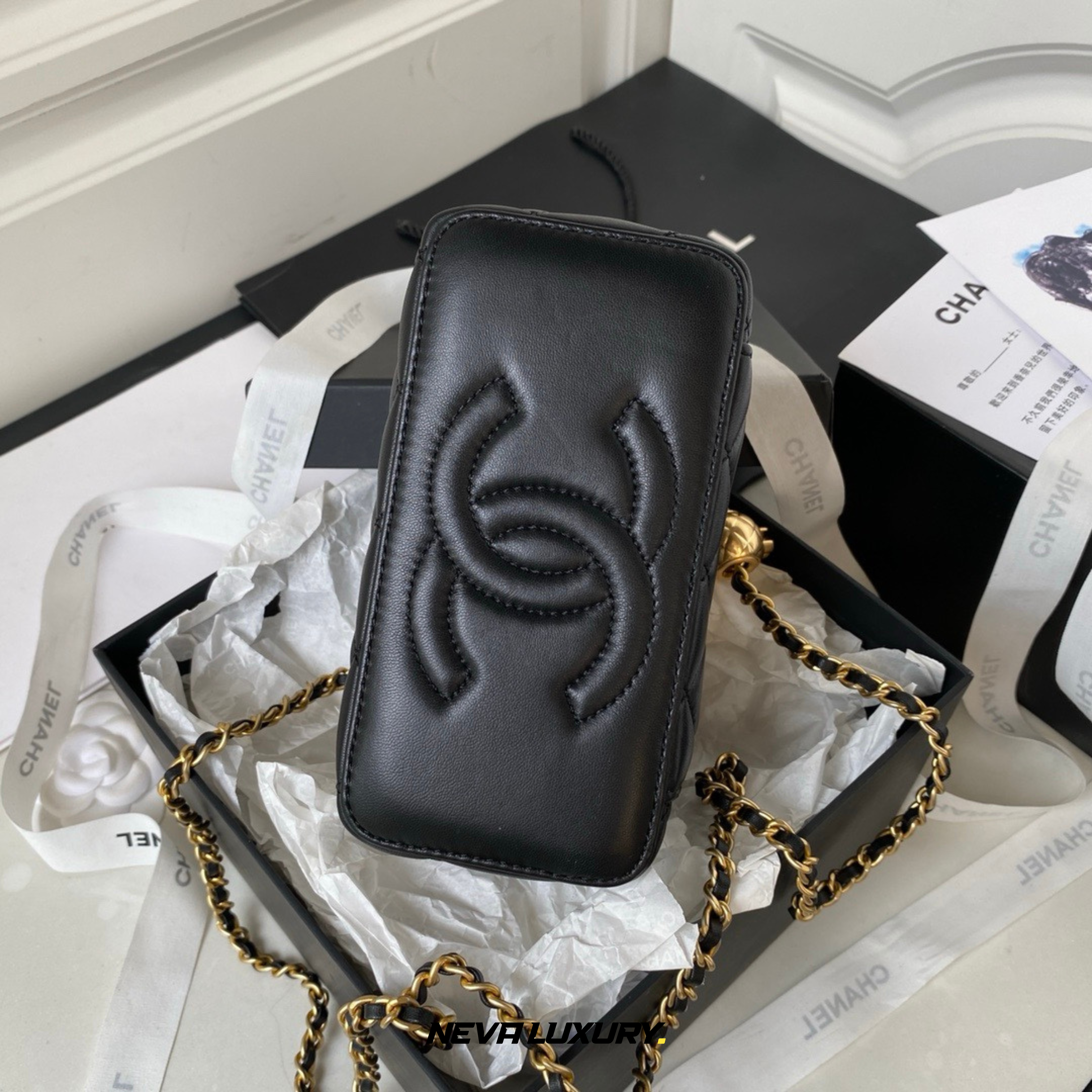 VANITY SMALL BLACK LAMBSKIN